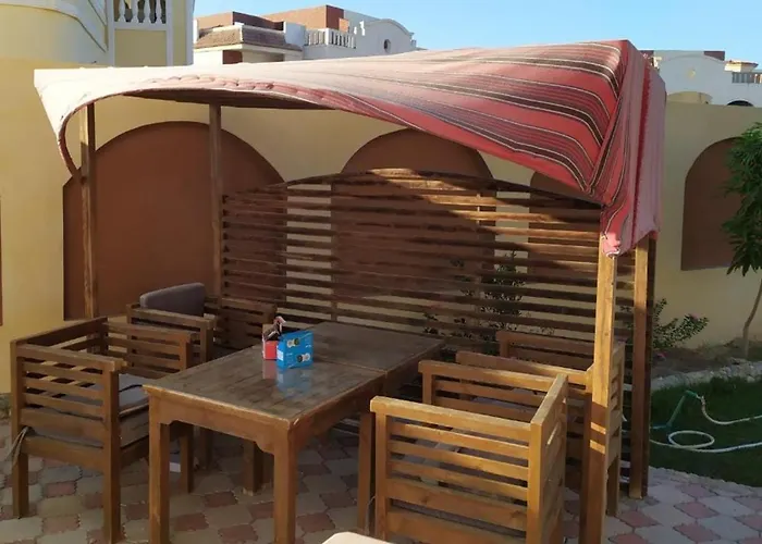 4 Bed Villa