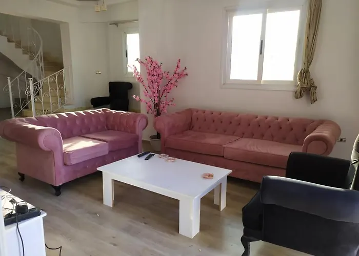 Villa 4 Bed